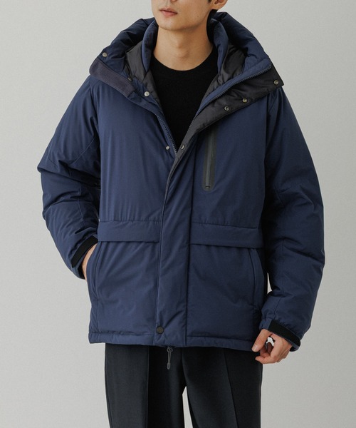 ADAM ET ROPE'（アダムエロペ）の「【ALLIED FEATHER ＋ DOWN】ショート ダウンジャケット / ユニセックス（ダウンジャケット/コート・メンズ・ネイビー/ホワイト系その他2/ブラック・XL/L/M/S）」の9枚目の写真