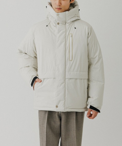 ADAM ET ROPE'（アダムエロペ）の「【ALLIED FEATHER ＋ DOWN】ショート ダウンジャケット / ユニセックス（ダウンジャケット/コート・メンズ・ネイビー/ホワイト系その他2/ブラック・XL/L/M/S）」の6枚目の写真