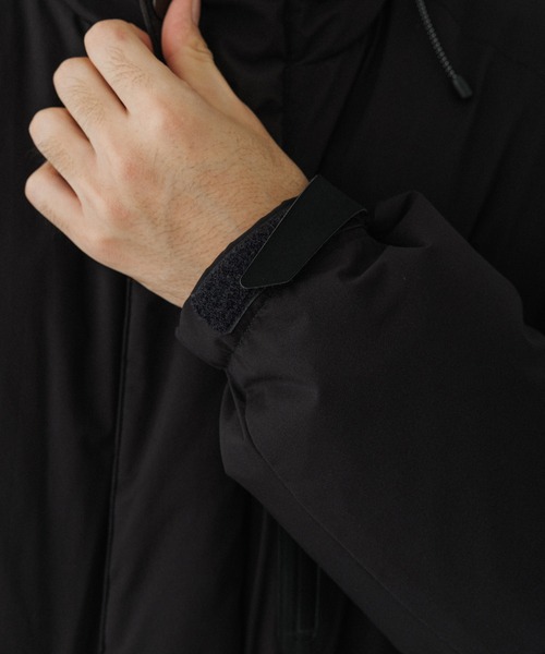 ADAM ET ROPE'（アダムエロペ）の「【ALLIED FEATHER ＋ DOWN】ショート ダウンジャケット / ユニセックス（ダウンジャケット/コート・メンズ・ネイビー/ホワイト系その他2/ブラック・XL/L/M/S）」の22枚目の写真