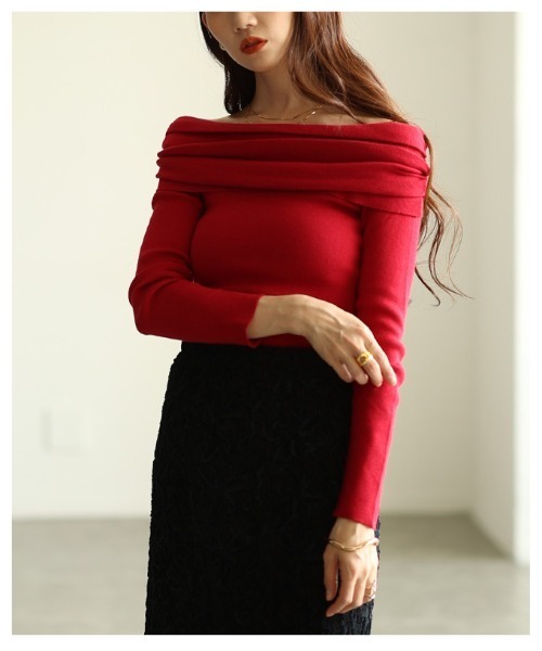 Sawa a la mode(サワアラモード)の「オフショルニットプルオーバー(ニット/セーター・レディース・レッド/ブラック/アイボリー・FREE)」の10枚目の写真