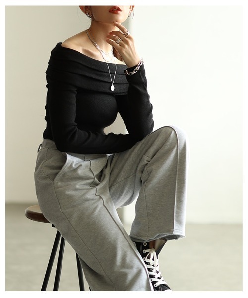 Sawa a la mode(サワアラモード)の「オフショルニットプルオーバー(ニット/セーター・レディース・レッド/ブラック/アイボリー・FREE)」の20枚目の写真