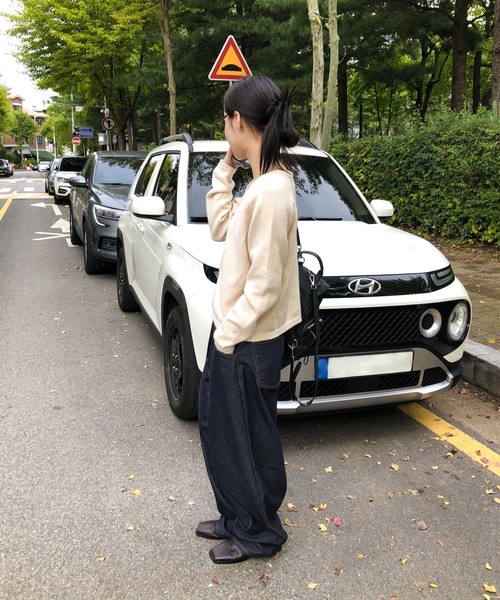 UNE MANSION（ユヌマンション）の「バイカラーラインラウンドネックニットカーディガン（カーディガン/ボレロ・レディース・アイボリー/ブラック/グレー/ブルー/レッド・FREE）」の20枚目の写真