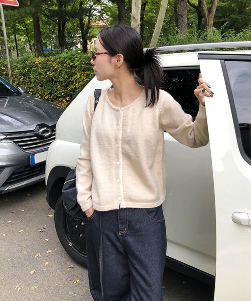 UNE MANSION（ユヌマンション）の「バイカラーラインラウンドネックニットカーディガン（カーディガン/ボレロ・レディース・アイボリー/ブラック/グレー/ブルー/レッド・FREE）」の21枚目の写真