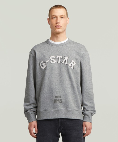 G-STAR(ジースター)の「Applique Sweater/ブランドロゴワッペンスウェット(スウェット・メンズ・ヘザーグレー/レッド系その他/ダークブラック・X-SMALL/LARGE/MEDIUM/SMALL/X-LARGE)」の2枚目の写真