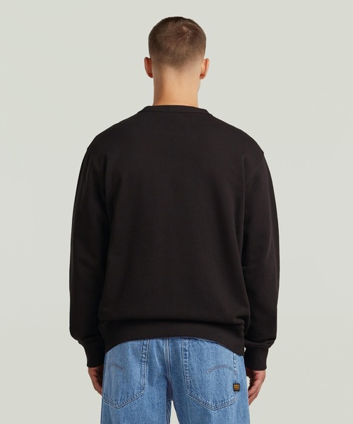 G-STAR(ジースター)の「Applique Sweater/ブランドロゴワッペンスウェット(スウェット・メンズ・ヘザーグレー/レッド系その他/ダークブラック・X-SMALL/LARGE/MEDIUM/SMALL/X-LARGE)」の4枚目の写真