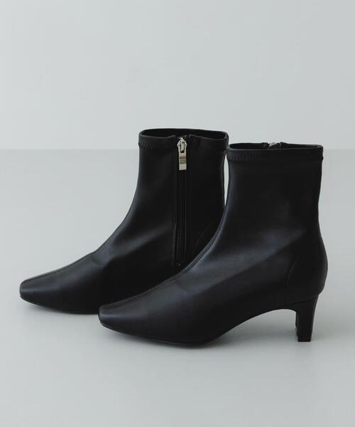 RODE SKO（ロデスコ）の「『WEB限定』ヒールブーツ（ブーツ・レディース・アイボリー/ブラック・37/36/38）」の2枚目の写真