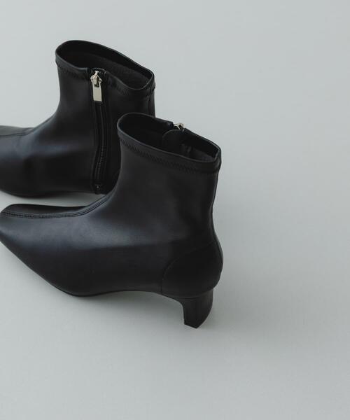 RODE SKO（ロデスコ）の「『WEB限定』ヒールブーツ（ブーツ・レディース・アイボリー/ブラック・37/36/38）」の5枚目の写真