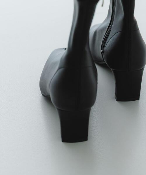 RODE SKO（ロデスコ）の「『WEB限定』ヒールブーツ（ブーツ・レディース・アイボリー/ブラック・37/36/38）」の7枚目の写真