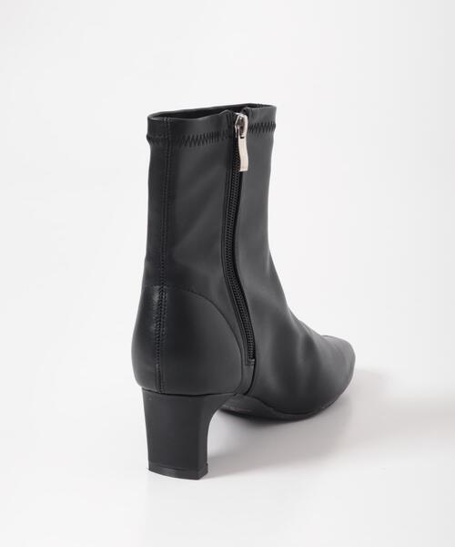 RODE SKO（ロデスコ）の「『WEB限定』ヒールブーツ（ブーツ・レディース・アイボリー/ブラック・37/36/38）」の9枚目の写真