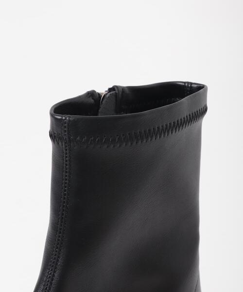 RODE SKO（ロデスコ）の「『WEB限定』ヒールブーツ（ブーツ・レディース・アイボリー/ブラック・37/36/38）」の11枚目の写真