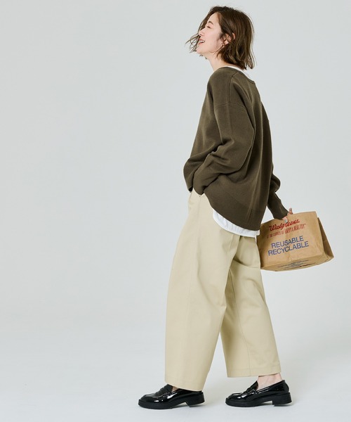 coca(coca)(コカ)の「ディープVネックニットトップス(ニット/セーター・レディース・カーキ/チャコール・L/M/S)」の7枚目の写真