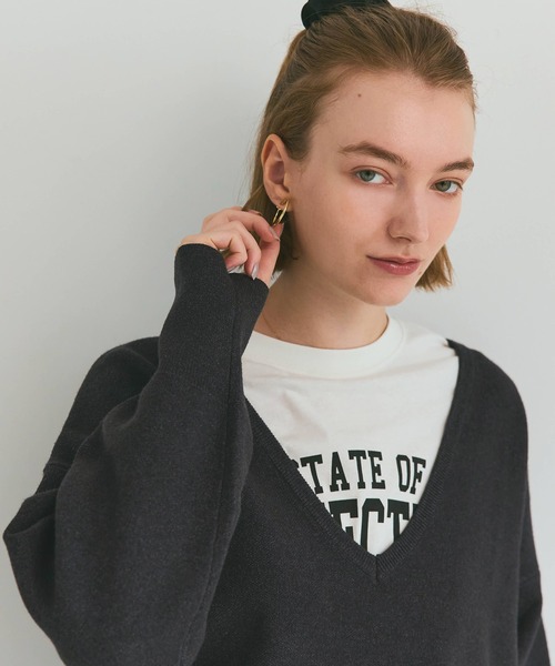 coca(coca)(コカ)の「ディープVネックニットトップス(ニット/セーター・レディース・カーキ/チャコール・L/M/S)」の14枚目の写真