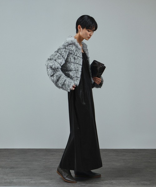 SALON adam et rope'（サロン アダム エ ロペ）の「パールレザーライクキャミワンピース（ワンピース・レディース・ブラック/ブラウン系その他2・FREE）」の5枚目の写真