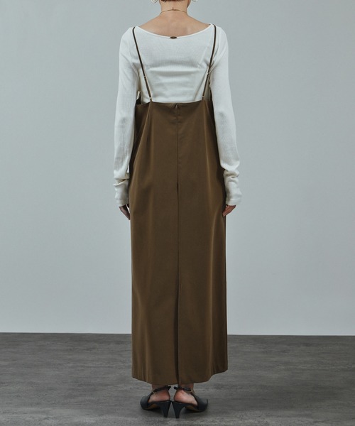 SALON adam et rope'（サロン アダム エ ロペ）の「パールレザーライクキャミワンピース（ワンピース・レディース・ブラック/ブラウン系その他2・FREE）」の6枚目の写真