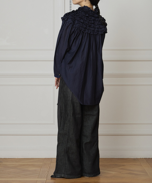 IENA LA BOUCLE(イエナラブークル)の「IENA LA BOUCLE silk mix cotton フリルブラウス(シャツ/ブラウス・レディース・ネイビー・FREE)」の3枚目の写真