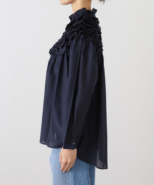 IENA LA BOUCLE(イエナラブークル)の「IENA LA BOUCLE silk mix cotton フリルブラウス(シャツ/ブラウス・レディース・ネイビー・FREE)」の9枚目の写真