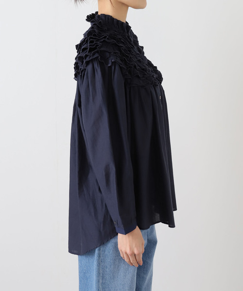 IENA LA BOUCLE(イエナラブークル)の「IENA LA BOUCLE silk mix cotton フリルブラウス(シャツ/ブラウス・レディース・ネイビー・FREE)」の11枚目の写真