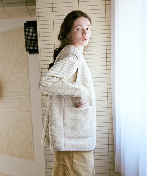 RNA-N(アールエヌエーエヌ)の「V0169 ウールボアベスト(ベスト・レディース・チャコール/オートミール/ブラウン・FREE)」の18枚目の写真