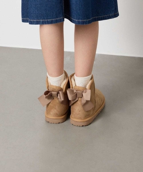 a.v.v（アーヴェヴェ）の「[17-24cm]【毎年人気NO.1/撥水加工/クッションインソール】リボン付フェイクムートンブーツ（ブーツ・キッズ・ライトピンク/ライラック/ブラック/ベージュ・17/18/19/20/21/22/23/24）」の15枚目の写真