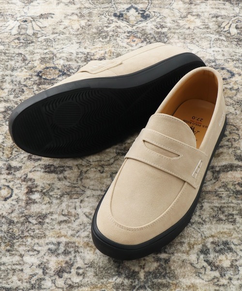 U.S. POLO ASSN.（ユーエスポロアッスン）の「【U.S. POLO ASSN./ユーエスポロアッスン】 フェイクスウェード エンボスロゴ モカシン シューズ   MEN（モカシン/デッキシューズ・メンズ・ベージュ/ブラック/キャメル・26.0cm/27.0cm/25.0cm/25.5cm/26.5cm）」の17枚目の写真