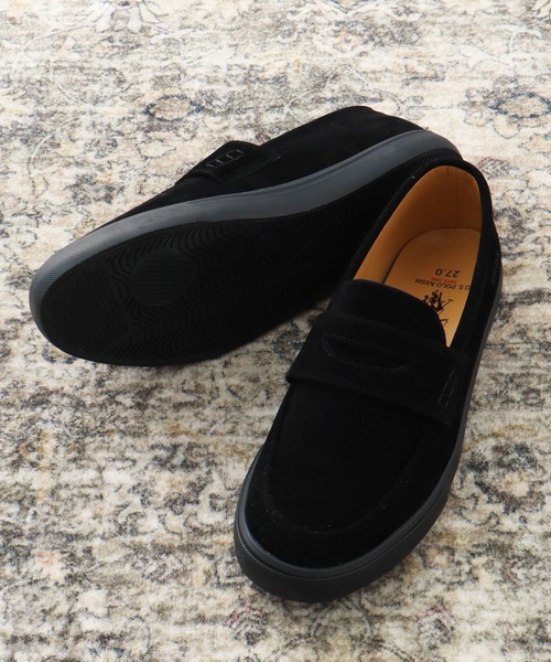 U.S. POLO ASSN.（ユーエスポロアッスン）の「【U.S. POLO ASSN./ユーエスポロアッスン】 フェイクスウェード エンボスロゴ モカシン シューズ   MEN（モカシン/デッキシューズ・メンズ・ベージュ/ブラック/キャメル・26.0cm/27.0cm/25.0cm/25.5cm/26.5cm）」の7枚目の写真