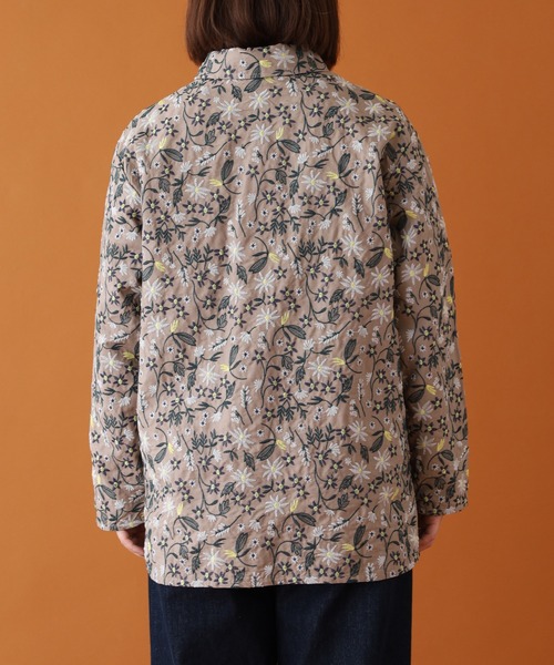 Emago(イマゴ)の「EMAGO 小花刺繍シャツ(シャツ/ブラウス・レディース・ブラック/モカ・FREE)」の16枚目の写真