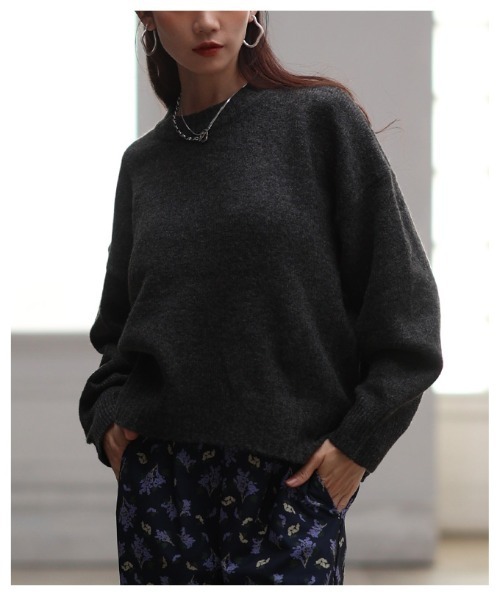 Sawa a la mode(サワアラモード)の「ショートニットプルオーバートップス(ニット/セーター・レディース・ターコイズブルー/チャコールグレー/オフホワイト/レッド・FREE)」の17枚目の写真