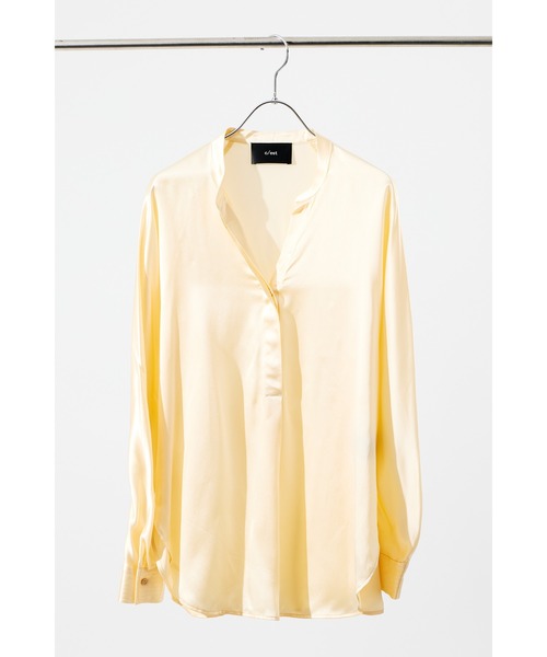 c/est（シーエ）の「【 c/est / シーエ 】 SILK -SILK SHIRTS-  / シルクシャツ  2536023 API（シャツ/ブラウス・レディース・チャコール/オフホワイト・FREE）」の2枚目の写真