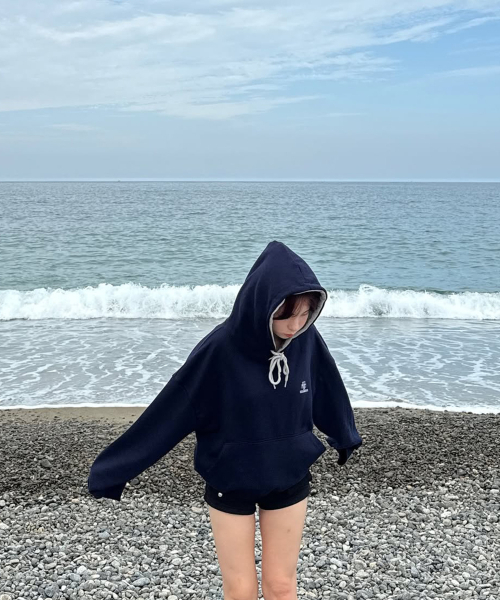 muahmuah（ムーアムーア）の「[裏毛/起毛] スティッチコンビフードパーカー [6色]（パーカー・レディース・オートミール/ネイビー/ライトグレー/ブラウン/ダークブラウン/グレー/クリーム/霜降りグレー/ネイビー系/ブラック系その他/トップグレー/ブラック・FREE）」の15枚目の写真