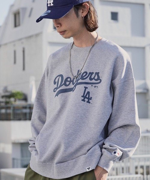 MLB(メジャーリーグベースボール)の「MLB/エムエルビー MLB LOGO CREW プリントデザイン クルーネックスウェット トレーナー(スウェット・メンズ・ブラック/ネイビー/グレー・M/L/XL)」の3枚目の写真