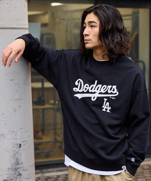 MLB(メジャーリーグベースボール)の「MLB/エムエルビー MLB LOGO CREW プリントデザイン クルーネックスウェット トレーナー(スウェット・メンズ・ブラック/ネイビー/グレー・M/L/XL)」の2枚目の写真