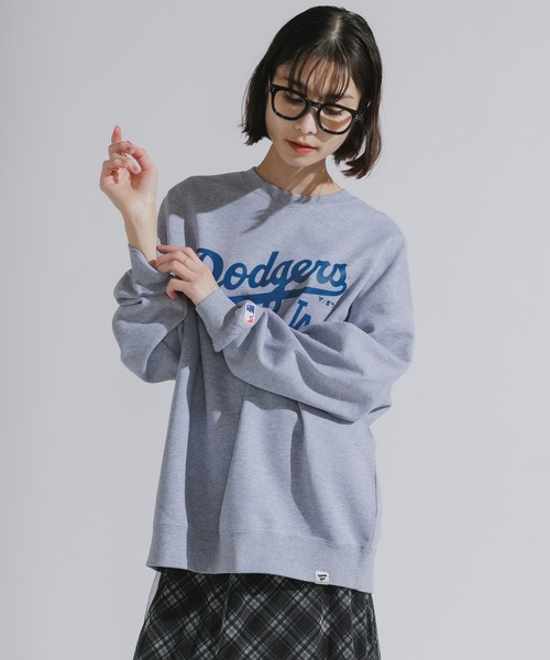MLB(メジャーリーグベースボール)の「MLB/エムエルビー MLB LOGO CREW プリントデザイン クルーネックスウェット トレーナー(スウェット・メンズ・ブラック/ネイビー/グレー・M/L/XL)」の14枚目の写真