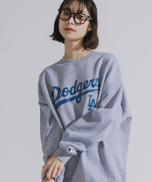 MLB(メジャーリーグベースボール)の「MLB/エムエルビー MLB LOGO CREW プリントデザイン クルーネックスウェット トレーナー(スウェット・メンズ・ブラック/ネイビー/グレー・M/L/XL)」の15枚目の写真