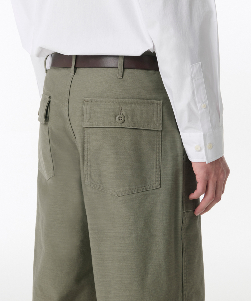 MUSINSA STANDARD（ムシンサスタンダード）の「ワイドレプリカファティーグパンツ[オリーブ]（その他パンツ・メンズ・その他・26/27/34/38/28/29/30/31/32/33/36/40/42）」の5枚目の写真