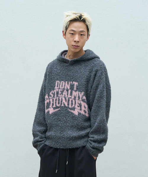 SUPERSUB(スーパーサブ)の「THUNDER ブラッシュドニットフードパーカー - チャコール(ニット/セーター・レディース・その他・MEDIUM/LARGE)」の2枚目の写真