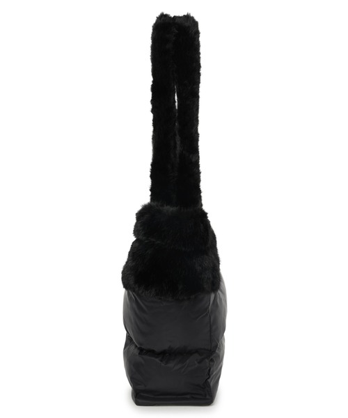 Guess(ゲス)の「SVEVA Mixed Fur Bag トートバッグ (トートバッグ・レディース・クリーム/ブラック・ONE SIZE)」の4枚目の写真