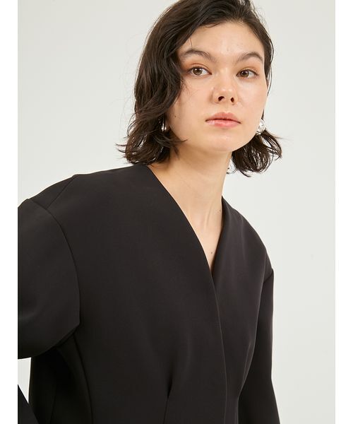 emmi（エミ）の「【セットアップ対応】【金子綾 for emmi】コンフォートジャケット（ノーカラージャケット・レディース・ブラック/ブラウン・0/1）」の17枚目の写真