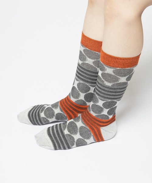 gomme（ゴム）の「ドットボーダーソックス（ソックス/靴下・レディース・グレー/ブラック/ホワイト/パープル・FREE）」の2枚目の写真