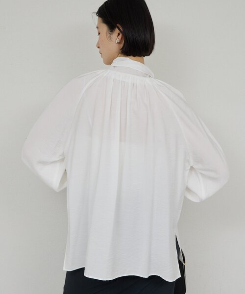 GALLARDAGALANTE（ガリャルダガランテ）の「【上品×華やか】【2way】ギャザーボウタイブラウス（シャツ/ブラウス・レディース・ホワイト/サックスブルー/ライトベージュ・FREE）」の6枚目の写真