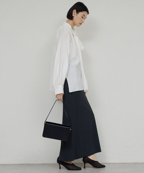 GALLARDAGALANTE（ガリャルダガランテ）の「【上品×華やか】【2way】ギャザーボウタイブラウス（シャツ/ブラウス・レディース・ホワイト/サックスブルー/ライトベージュ・FREE）」の8枚目の写真