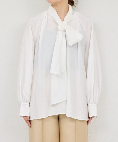 GALLARDAGALANTE（ガリャルダガランテ）の「【上品×華やか】【2way】ギャザーボウタイブラウス（シャツ/ブラウス・レディース・ホワイト/サックスブルー/ライトベージュ・FREE）」の18枚目の写真