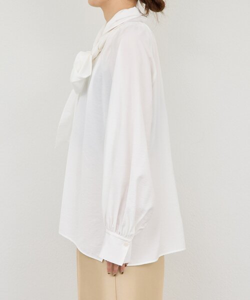 GALLARDAGALANTE（ガリャルダガランテ）の「【上品×華やか】【2way】ギャザーボウタイブラウス（シャツ/ブラウス・レディース・ホワイト/サックスブルー/ライトベージュ・FREE）」の19枚目の写真