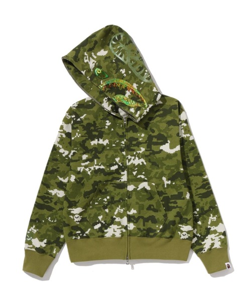 A BATHING APE（アベイシングエイプ）の「MULTI PIXEL CAMO SHARK FULL ZIP HOODIE（パーカー・レディース・マルチ/グリーン・SMALL/MEDIUM）」の3枚目の写真