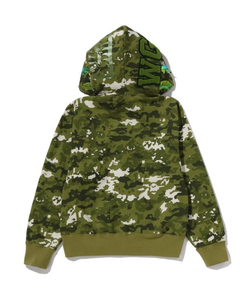 A BATHING APE（アベイシングエイプ）の「MULTI PIXEL CAMO SHARK FULL ZIP HOODIE（パーカー・レディース・マルチ/グリーン・SMALL/MEDIUM）」の5枚目の写真