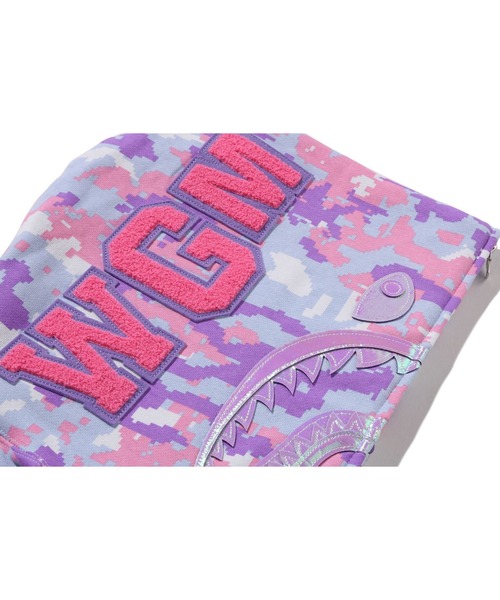A BATHING APE（アベイシングエイプ）の「MULTI PIXEL CAMO SHARK FULL ZIP HOODIE（パーカー・レディース・マルチ/グリーン・SMALL/MEDIUM）」の8枚目の写真