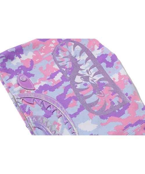 A BATHING APE（アベイシングエイプ）の「MULTI PIXEL CAMO SHARK FULL ZIP HOODIE（パーカー・レディース・マルチ/グリーン・SMALL/MEDIUM）」の10枚目の写真