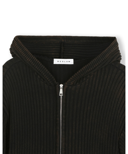 BESLOW(ビースロー)の「OVERSIZED HOOD KNIT ZIP UP BLACK BROWN(カーディガン/ボレロ・メンズ・その他・SMALL/MEDIUM/LARGE/X-LARGE)」の2枚目の写真