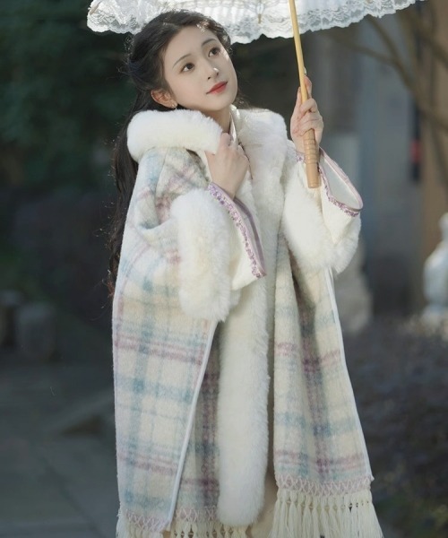 Y2Kガーリーふわふわフード付きケープポンチョアウター【新作