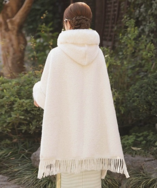 SOLEIL ファー付きケープ アイボリー M セール】Y2Kガーリーふわふわフード付きケープポンチョアウター【新作