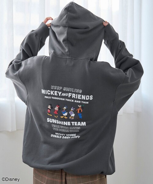 coen(コーエン)の「【MICKEY(ミッキー)/別注】バックプリントハーフジップ裏毛フーディ(パーカー・レディース・ダークグレー/ナチュラル・L/M)」の5枚目の写真